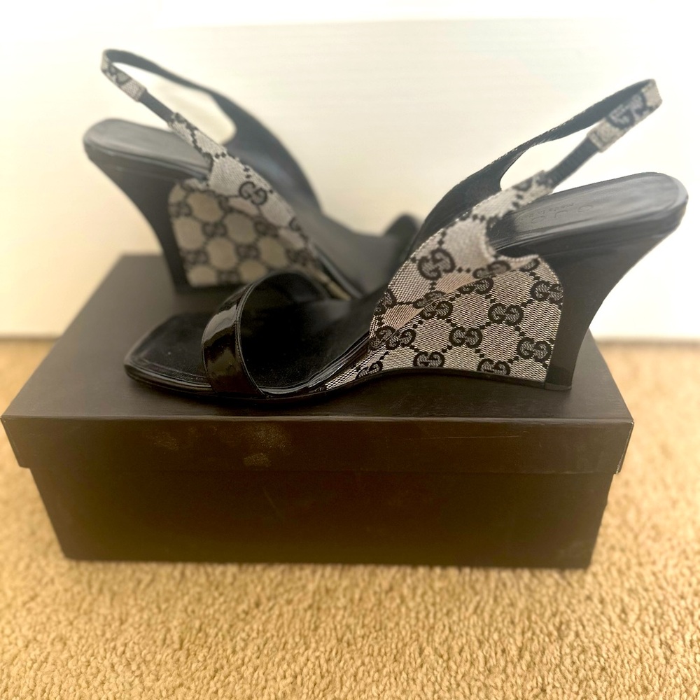 Gucci Black Patent Leather Wedges
